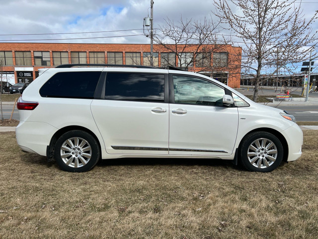 2017 Toyota Sienna XLE LIMITED AWD DUAL SUNROOF NAVI DVD BSM in Cars & Trucks in City of Toronto - Image 4