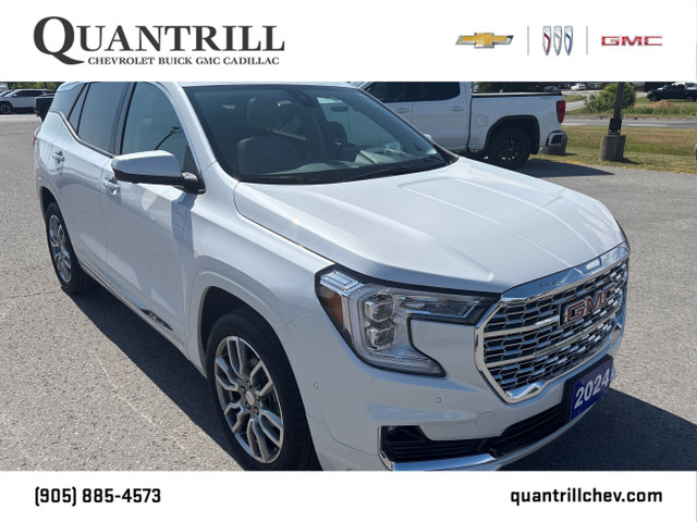 2024 GMC Terrain Denali Denali AWd + Sunroof + Low Kms + 1 Owner in Cars & Trucks in Oshawa / Durham Region