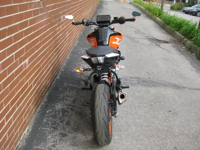 2020 KTM 390 DUKE - SOLD AND CONGRATULATIONS SIR SEMAYAWE “A FEL in Street, Cruisers & Choppers in City of Toronto - Image 11