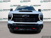 Z71 Off-Road Suspension Package, Trail Boss Package, Wireless Charging, Keyless Entry, Remote Start,... (image 4)