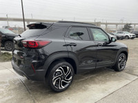 AMVIC Licensed Dealer The 2025 Chevrolet Trailblazer RS in Mosaic Black Metallic is a stylish and sp... (image 7)