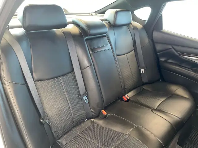 2019 Infiniti Q70 3.7 AWD Sport Fresh Trade! Local Unit! Rare Un in Cars & Trucks in Regina - Image 32
