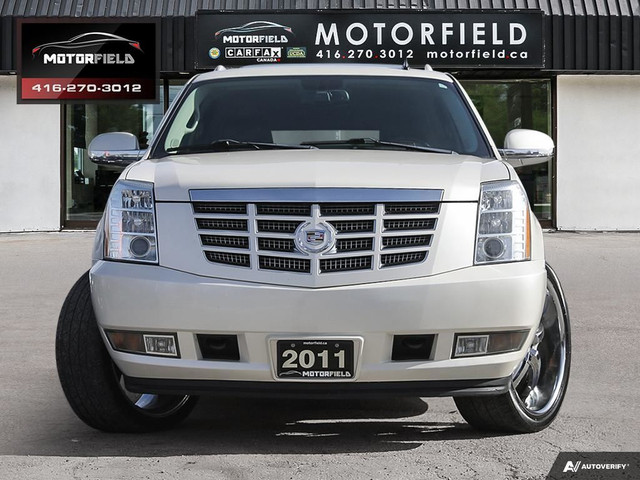 2011 Cadillac Escalade ESV AWD Luxury *Navigation, Cam, DVD* in Cars & Trucks in City of Toronto - Image 2