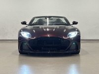 L'Aston Martin DBS Volante 2022 est un cabriolet à propulsion arrière propulsé par un moteur V12 de... (image 9)