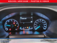 Le Ford Transit T-250 Cube de 12 pi offre un espace de rangement exceptionnel et une fiabilité légen... (image 8)