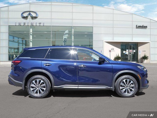 2025 INFINITI QX60 PURE in Cars & Trucks in London - Image 2