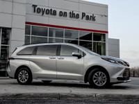 Visit our dealership to explore the recent trade-in of the 2024 TOYOTA SIENNA HYBRID LE. This except... (image 8)