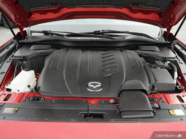 2025 Mazda CX-70 MHEV GS-L | Hybrid | AWD | Apple Carplay in Cars & Trucks in Windsor Region - Image 9