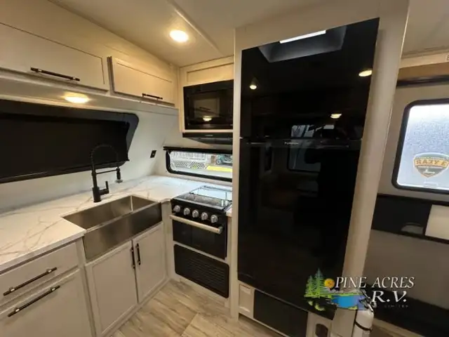 2025 Dutchmen RV Astoria 2913FK in Travel Trailers & Campers in Truro - Image 23