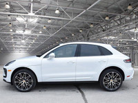 Carrera White Metallic Porsche Macan Available At Porsche Centre London. This Previous Demonstrator... (image 5)