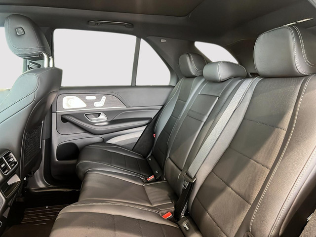 2025 Mercedes-Benz GLE450 4MATIC SUV Warranty until 2030! 3rd ro in Cars & Trucks in Calgary - Image 4
