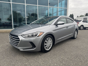 2017 Hyundai Elantra Berline 4 portes, boite automatique, LE