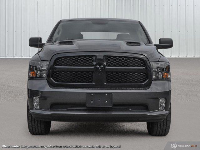  2023 Ram 1500 Classic Express 4x4 Crew Cab 5'7 Box in Cars & Trucks in Saskatoon - Image 2