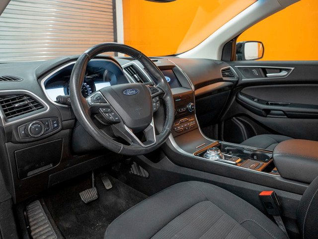 2020 Ford Edge SEL AWD *TOIT* SIÈGES CHAUFF HAYON ELECT CARPLAY in Cars & Trucks in Laurentides - Image 2