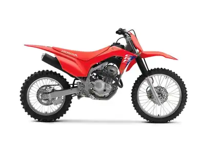 2025 Honda CRF250F Honda CRF250F hors route La Honda CRF250F offre le meilleur de deux mondes : c’es...