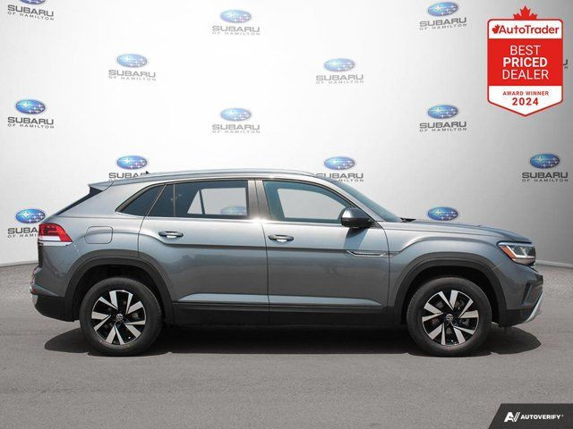 2023 Volkswagen Atlas Cross Sport Comfortline in Cars & Trucks in Hamilton - Image 2