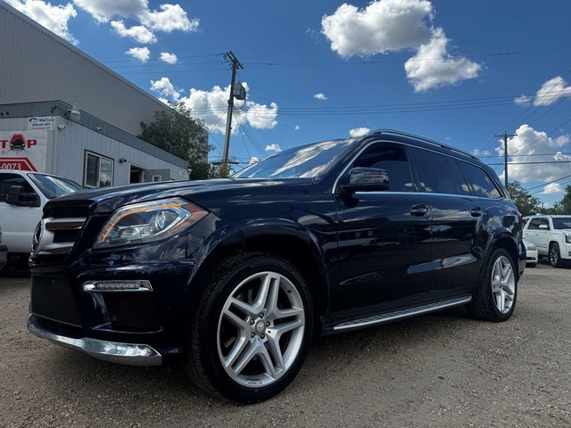 2016 Mercedes-Benz GL GL 550 - 4MATIC - 7 PASSENGER in Cars & Trucks in Edmonton