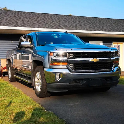 LOW KMS - 2016 Chevrolet Silverado 1500 1LT