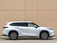 CARGET AUTOMOTIVE is thrilled to offer this 2023 Toyota Highlander Platinum AWD, a fully loaded thre... (image 5)