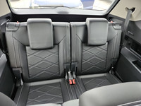 ENJOY 6 MONTHS NO PAYMENT!! COMFORTLINE 4MOTION | 7 PASS | BSM | LEATHER SEATS | NO ACCIDENT|ONE OWN... (image 4)