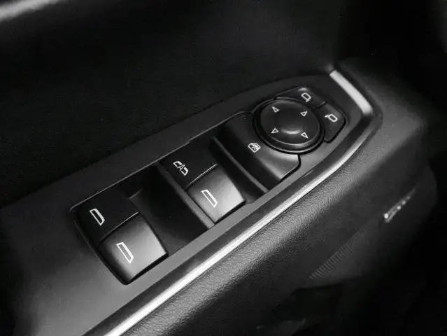 2025 GMC Sierra 1500 Elevation in Cars & Trucks in Strathcona County - Image 17
