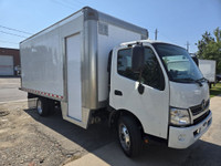 2018 Hino 195 - 18Ft Box x 96 Wide x 86 High. ONLY 175,000km. FULL SERVICE LONG TERM LEASE/RENTAL RE... (image 1)