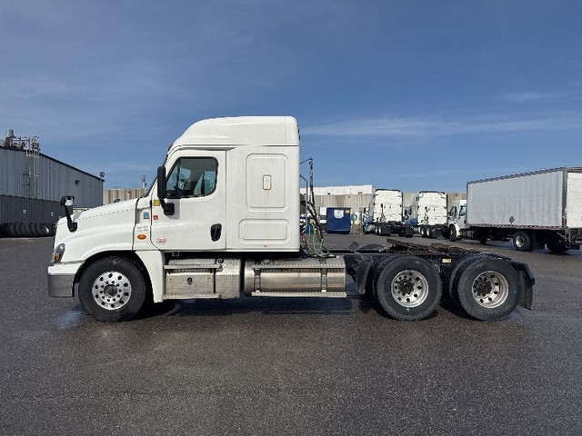 2019 Freightliner X12564ST in Heavy Trucks in Mississauga / Peel Region - Image 4