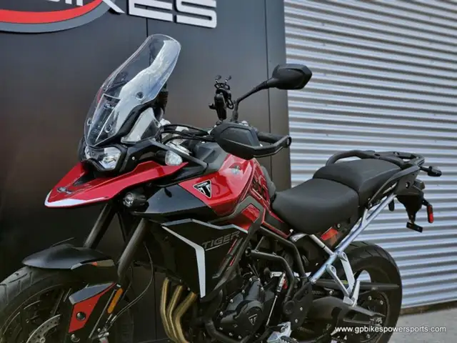 2025 Triumph Tiger 900 GT Pro Carnival Red Sapphire Black in Street, Cruisers & Choppers in Oshawa / Durham Region - Image 13