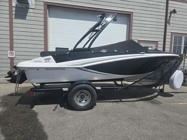 2014 Glastron 185 GLS FINANCING AVAILABLE in Powerboats & Motorboats in Saskatoon - Image 8