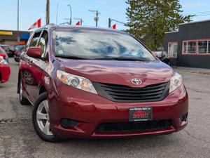 2011 Toyota Sienna CE Automatic Low Kms FREE Warranty!!