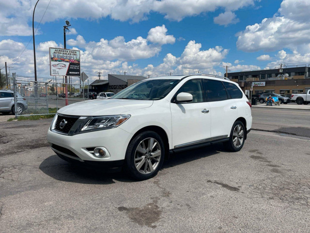 2014 NISSAN PATHFINDER 4WD 4dr in Cars & Trucks in Calgary