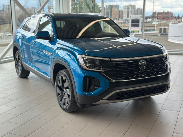 2024 Volkswagen ATLAS CROSS SPORT Highline cuir * toit * mags in Cars & Trucks in Laval / North Shore