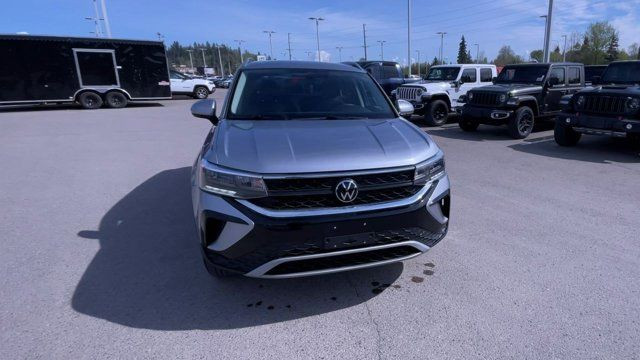2024 Volkswagen Taos Comfortline | AWD | Backup Camera in Cars & Trucks in Prince George - Image 4