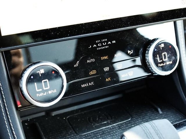2024 Jaguar F-PACE R-DYNAMIC S P400 in Cars & Trucks in Oshawa / Durham Region - Image 3