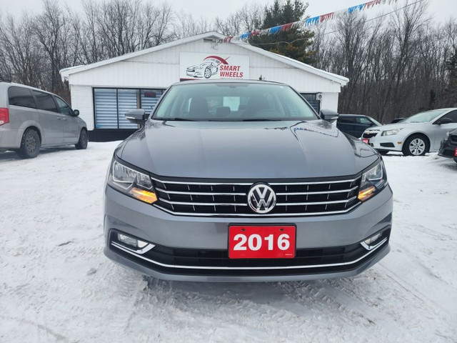 2016 VOLKSWAGEN PASSAT 1.8T COMFORTLINE 1.8T COMFORTLINE in Cars & Trucks in Barrie - Image 3