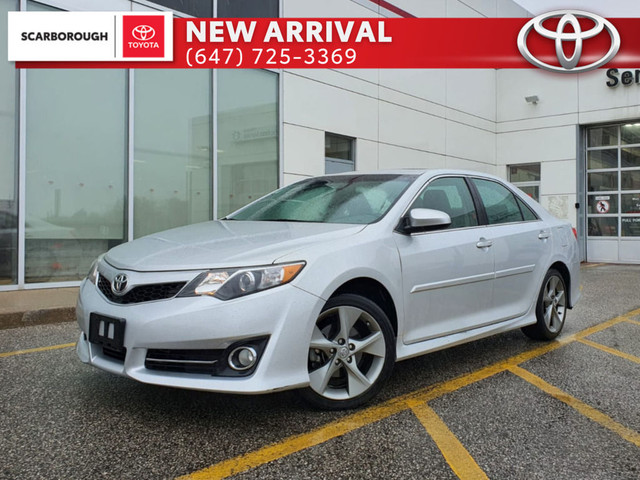 2014 Toyota Camry 4dr Sdn V6 Auto SE | Alloys | Sunroof in Cars & Trucks in City of Toronto