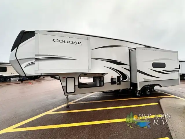 2022 Keystone RV Cougar 316RLS Huge in Travel Trailers & Campers in Moncton - Image 5