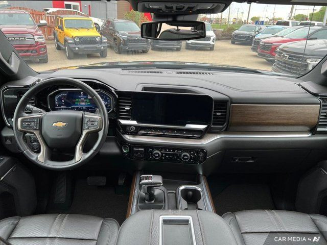2022 Chevrolet Silverado 1500 High Country 4WD Crew Cab in Cars & Trucks in Strathcona County - Image 4