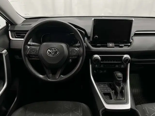 2024 Toyota RAV4 LE AWD - SIEGES CHAUFFANTS - BLUETOOTH in Cars & Trucks in Québec City - Image 26