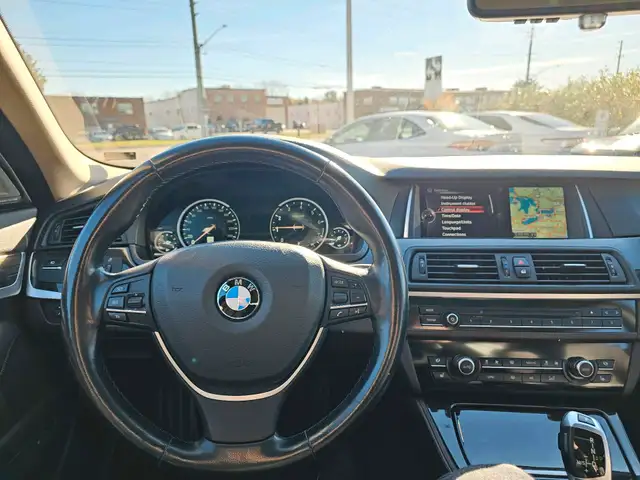 2016 BMW 5 Series 4dr Sdn 528i xDrive AWD in Cars & Trucks in Oakville / Halton Region - Image 10