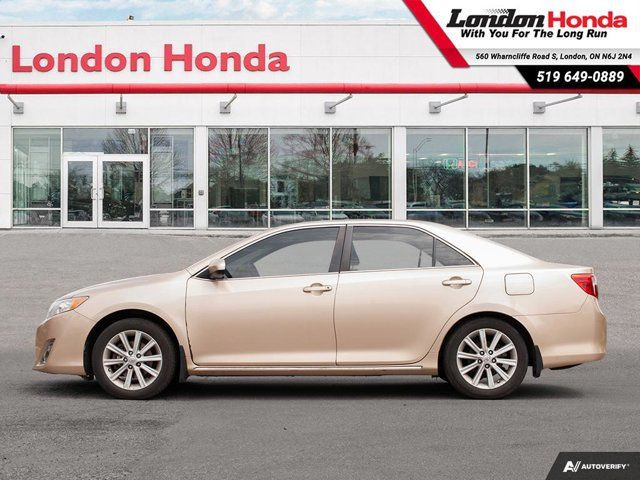 2012 Toyota Camry XLE |Clean Carfax| Full Service History at in Cars & Trucks in London - Image 3