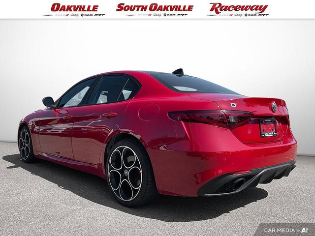 2022 Alfa Romeo Giulia Veloce | AWD | HARMON KARDON | ACTIVE ASS in Cars & Trucks in Oakville / Halton Region - Image 4