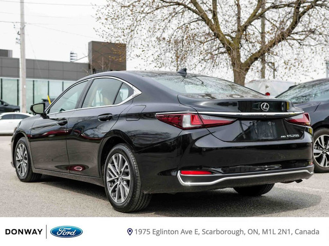 2023 Lexus ES 250 | AWD | LUXURY PACKAGE | ONE OWNER | in Cars & Trucks in City of Toronto - Image 4