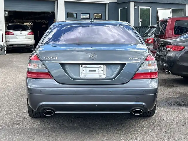 2009 Mercedes-Benz S-Class 5.5L V8 in Cars & Trucks in Calgary - Image 6