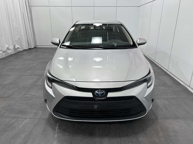 2023 Toyota Corolla LE HYBRIDE AWD - VOLANT CHAUFFANT - SIRIUS X in Cars & Trucks in Québec City - Image 2