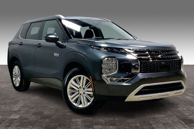 2025 Mitsubishi Outlander Phev SE S-AWC in Cars & Trucks in Edmonton - Image 2