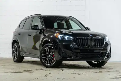 Francais: * Entretien régulier sans frais 3 ans/60k * Ensemble Essentiel Premium * Ensemble M Sport...
