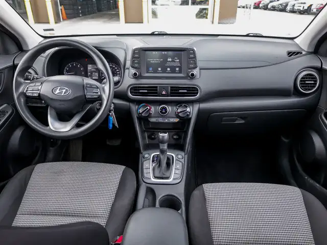 2021 Hyundai Kona 2.0L Essential FWD - Heated Seats - $131 B/W dans Autos et camions dans Ottawa - Image 14