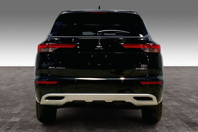2025 Mitsubishi Outlander Phev GT S-AWC in Cars & Trucks in Edmonton - Image 4