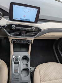 ESCAPE HYBRID! AWD, GPS/NAVIGATION, HEATED SEATS, BACKUP CAMERA, APPLE CARPLAY/ANDROID AUTO, POWER W... (image 5)